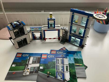 Lego 60246 policajna stanica, 