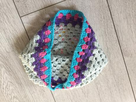 Hackovana dievcenska ciapka 5-6rokov, 116