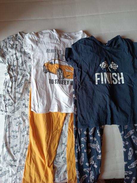 Chlapčenské pyzamo, sinsay,116