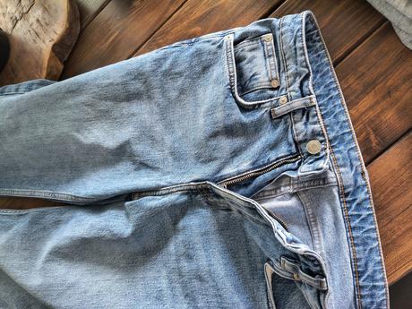 Arket luxusné rovné kvalitné bavlnené rifle s-m, m