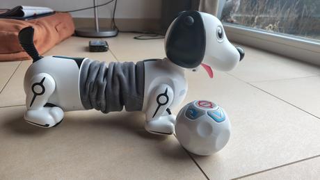 Robotický pes s ovládačom sirvelit robo dash, 