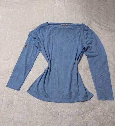 Top bledomodrý zn. magenta, l / m