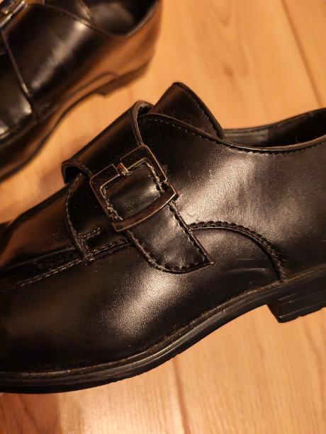 Elegantné topánky, 33