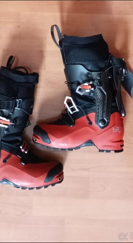 Arcteryx skialp lyžiarky č.39, 39