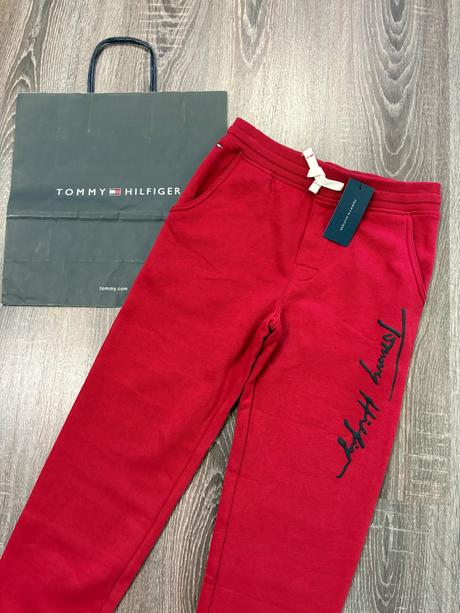 Tommy hilfiger nove detske teplaky na 10-12 rokov, tommy hilfiger,140