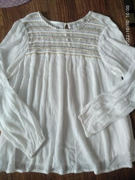 Krasna bluzka, s