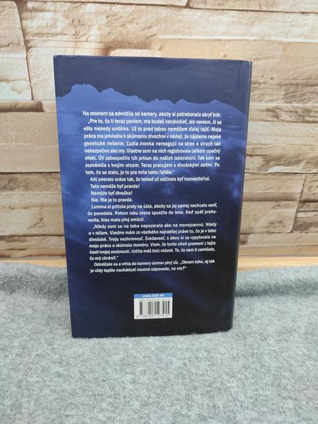 Pod vražednou oblohou veronica rossiová, 