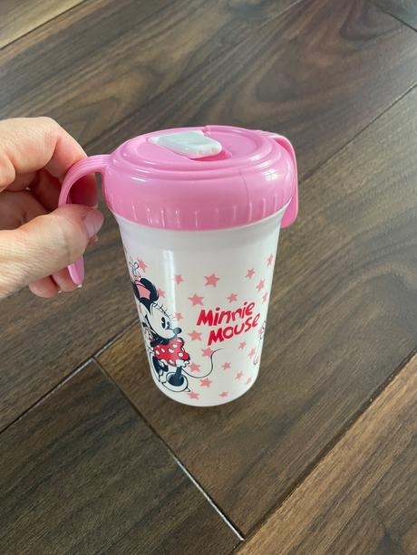 Netečúci pohár, avent