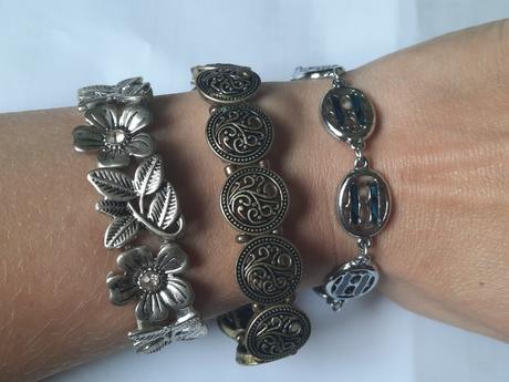 Dámske a dievčenské náramky,