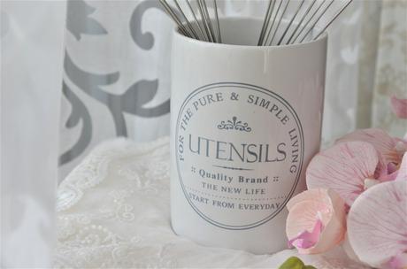 Keramická nádoba na kuchynské náradie, 