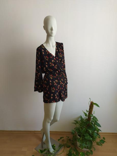 Čierny kvetovaný overal, h&m,38
