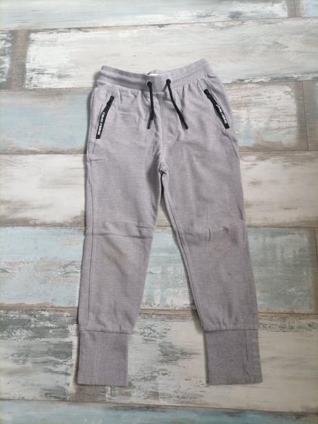 Teplaky reserved 146, reserved,146