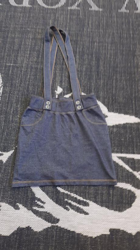 Dievčenská sukňa na traky, 134