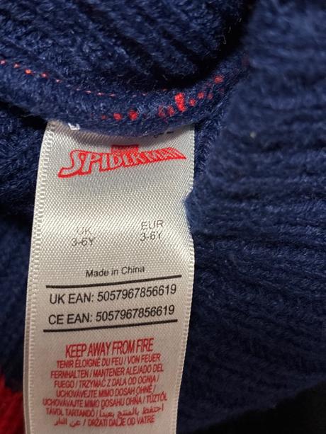 Čiapka a šál, disney,110