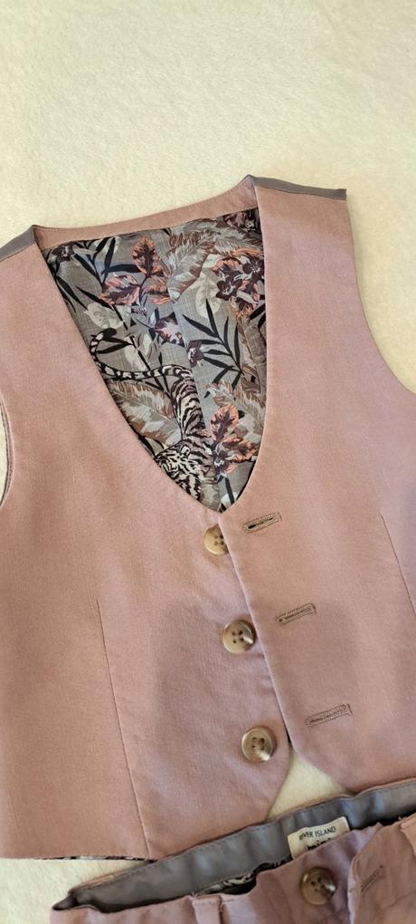 Slávnostný komplet river island, 86