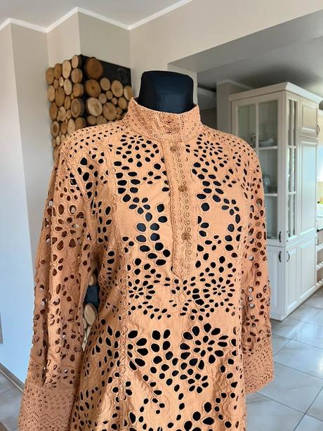 Cos bluzka hneda, cos,l