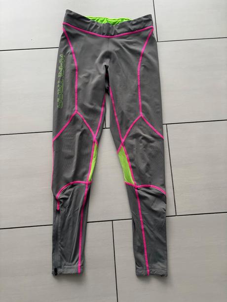 Kari traa legíny s, s