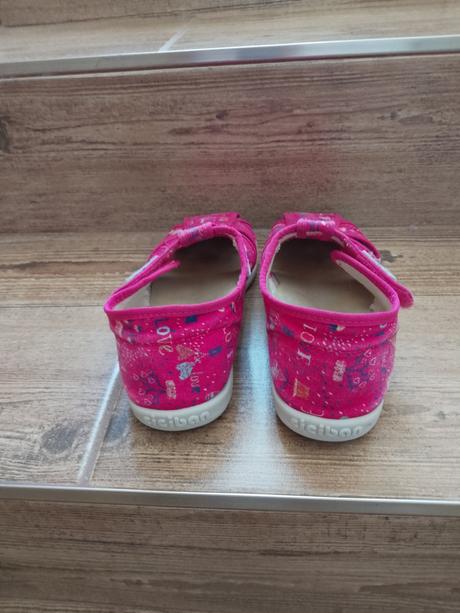 Detské papučky / prezuvky, ciciban,35