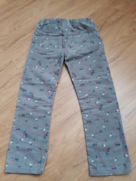 Menčestrové nohavice, lupilu,110