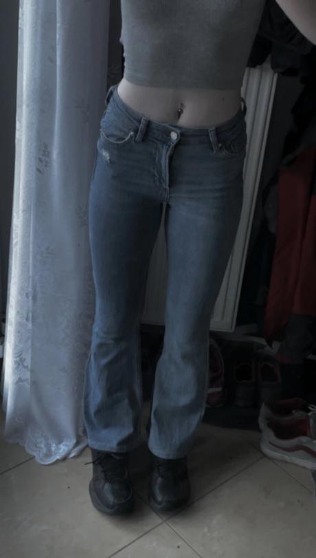 Modre flared zvonove rifle, bershka,xs