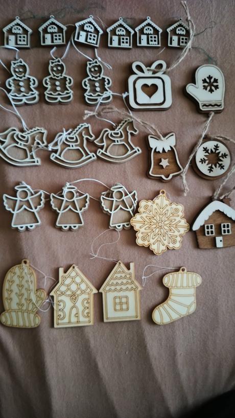 Vianočné ozdoby rozne, 