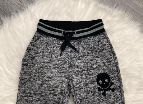 Tepláky s lebkou veľ. 104, kik,104