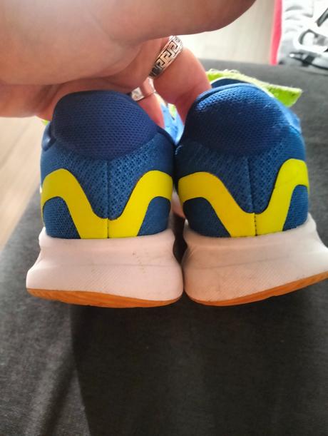 Adidas tenisky, adidas,32