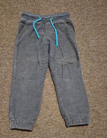 Zateplené menčestrové nohavice veľkosť 98, 98