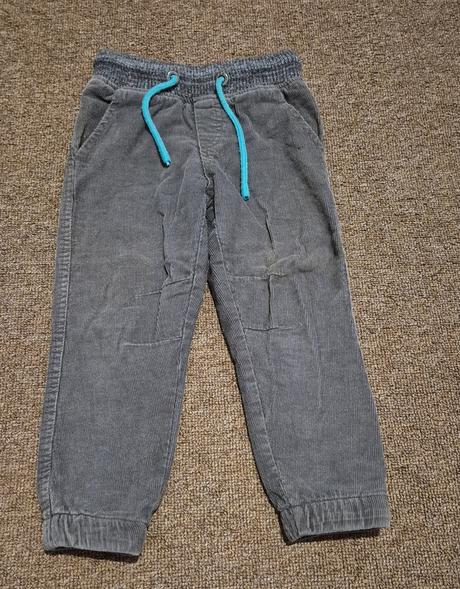 Zateplené menčestrové nohavice veľkosť 98, 98