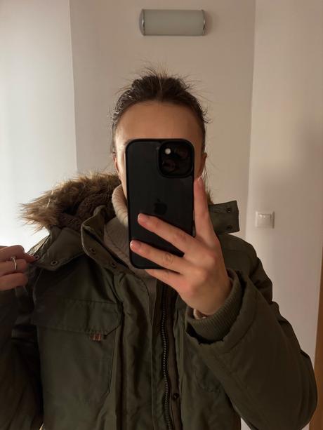 Predám teplu zimnú bundu s kožušinou, f&f,s