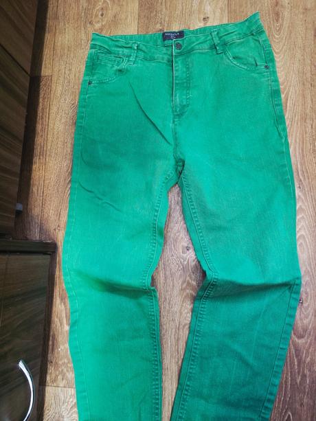 Zelené rifle, reserved,170