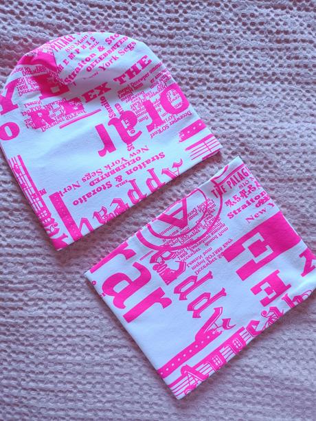 Čiapka+ nakrcnik, <50