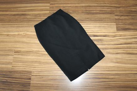 Puzdrová sukňa massimo dutti v. 36, 36