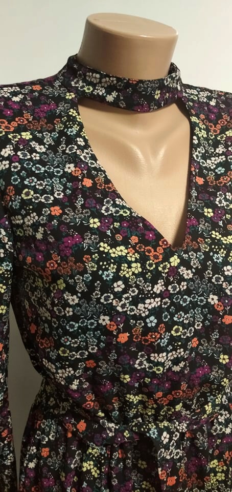 Neprehliadnuteľné kvetinkové šaty - veľ. 36, h&m,36