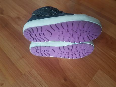 Tenisky s krídlami, next,24