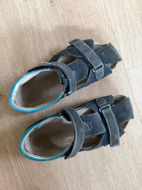 Sandalky, protetika,32