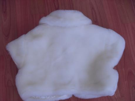 Kožušinková pelerínka, 116