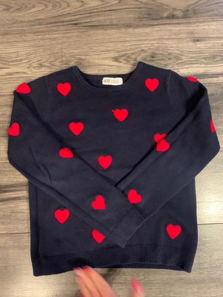 Sveter so srdiečkami, h&m,134