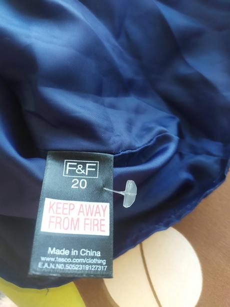 C 50  bluzka pre moletky nenosena, <50