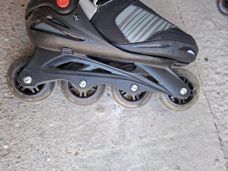 Kolieskove korcule 37-41, crivit,39