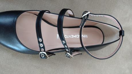 Baleríny s pásky, 39