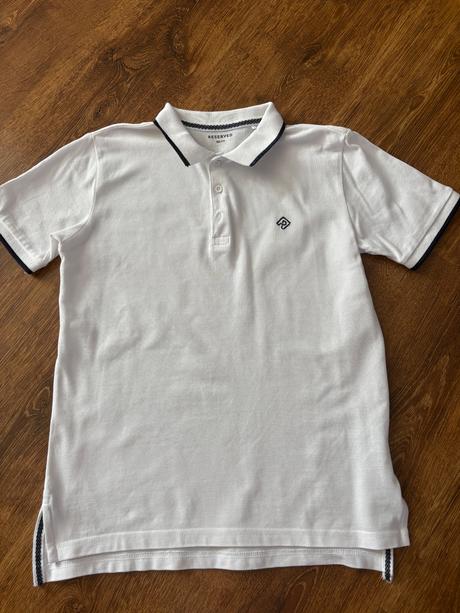 Tricko v.152, reserved,152