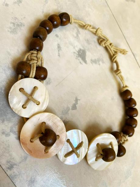 Naturálny perleťový náhrdelník - obojok, 