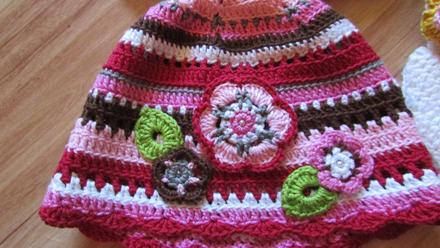 Háčkované čiapky , 104