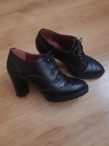 Poltopánky, oxfordky na opätku, 37