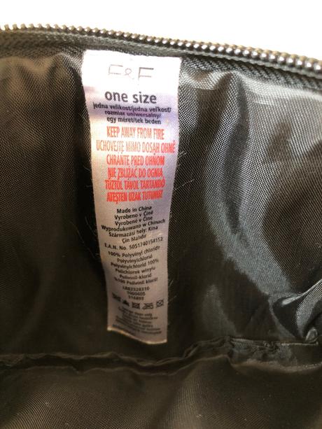 Čierna kabelka - kapsa, f&f