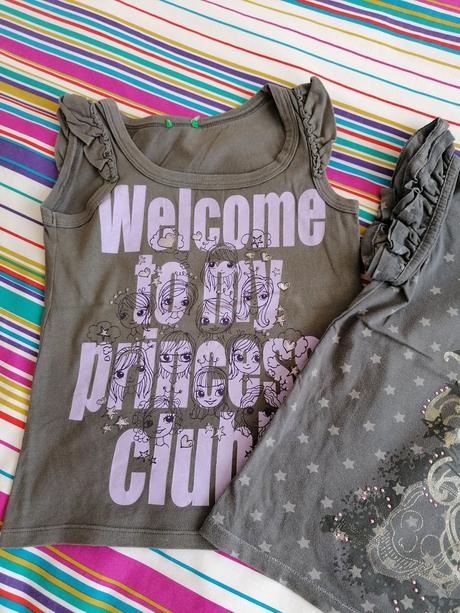 2 x šedý top s volánovými rukávmi, 116