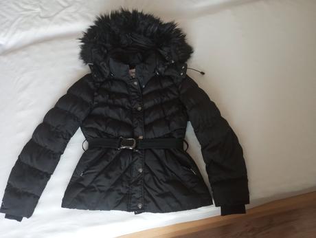 Bunda s odopinatelnou kozusinkou, s