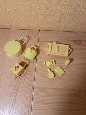Barbie žlté doplnky (57), 