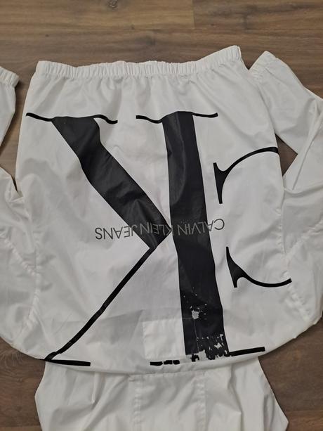 Sustiakova bunda calvin klein, calvin klein,s